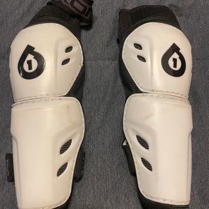 SixSixOne elbow pads size S